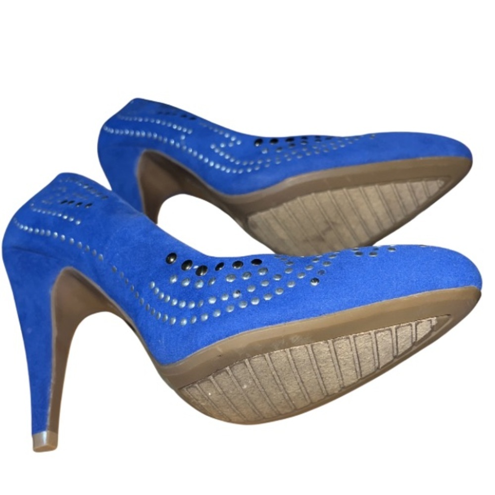 NWOT Anne Michelle Royal
Blue Studded Pointed Toe
Pumps - Size 7.5 - Picture 3 of 9
